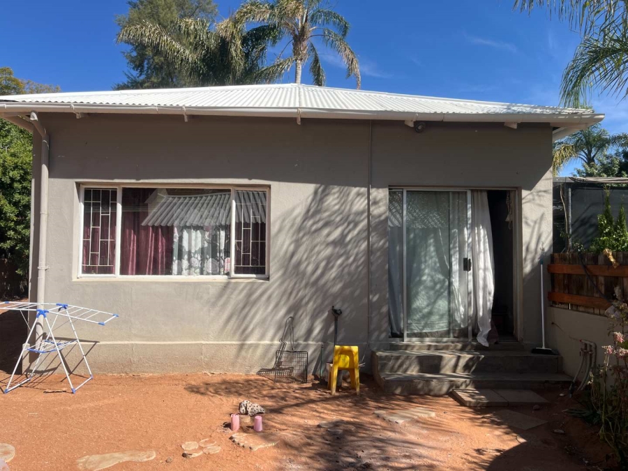 4 Bedroom Property for Sale in Middelpos Northern Cape